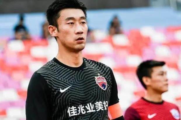 B体育-深足：张鹭左小腿受伤将接受手术 预计休战3至4周