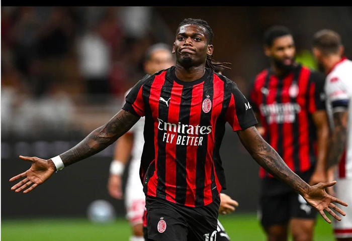 B体育-米兰与拉斐尔·莱奥续约谈判进展顺利即将签署新协议|AC米兰|拉斐尔-达-席尔瓦|ac米兰|莱奥-席尔瓦|预期_新浪体育_新浪新闻